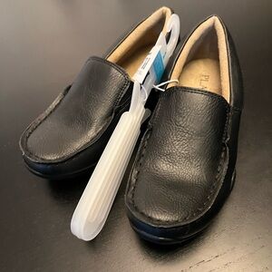 Children’s Place black shoes size 1
